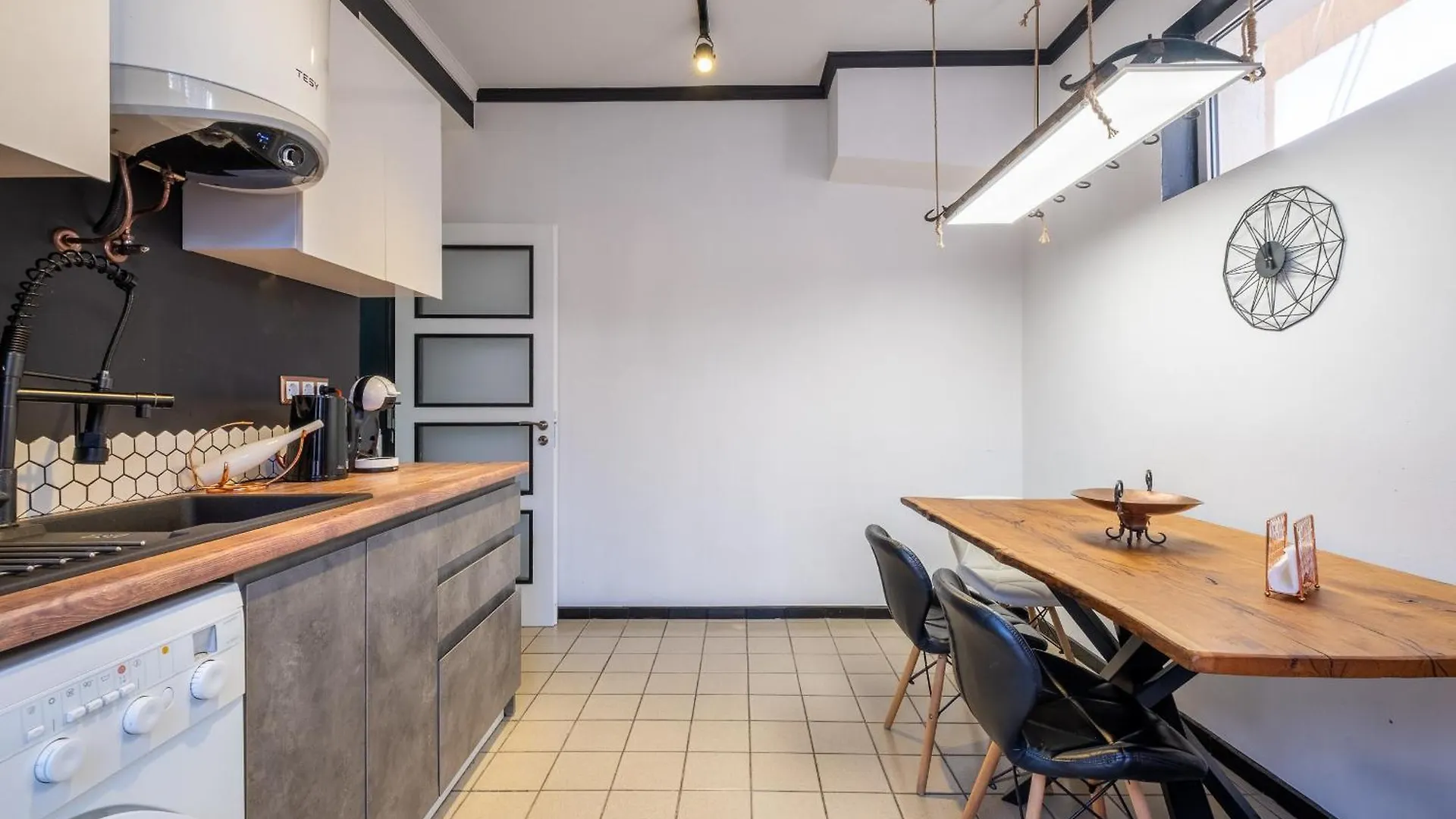 Modern , Spacious 2Br Apartment In Top Center Sofia 0*,