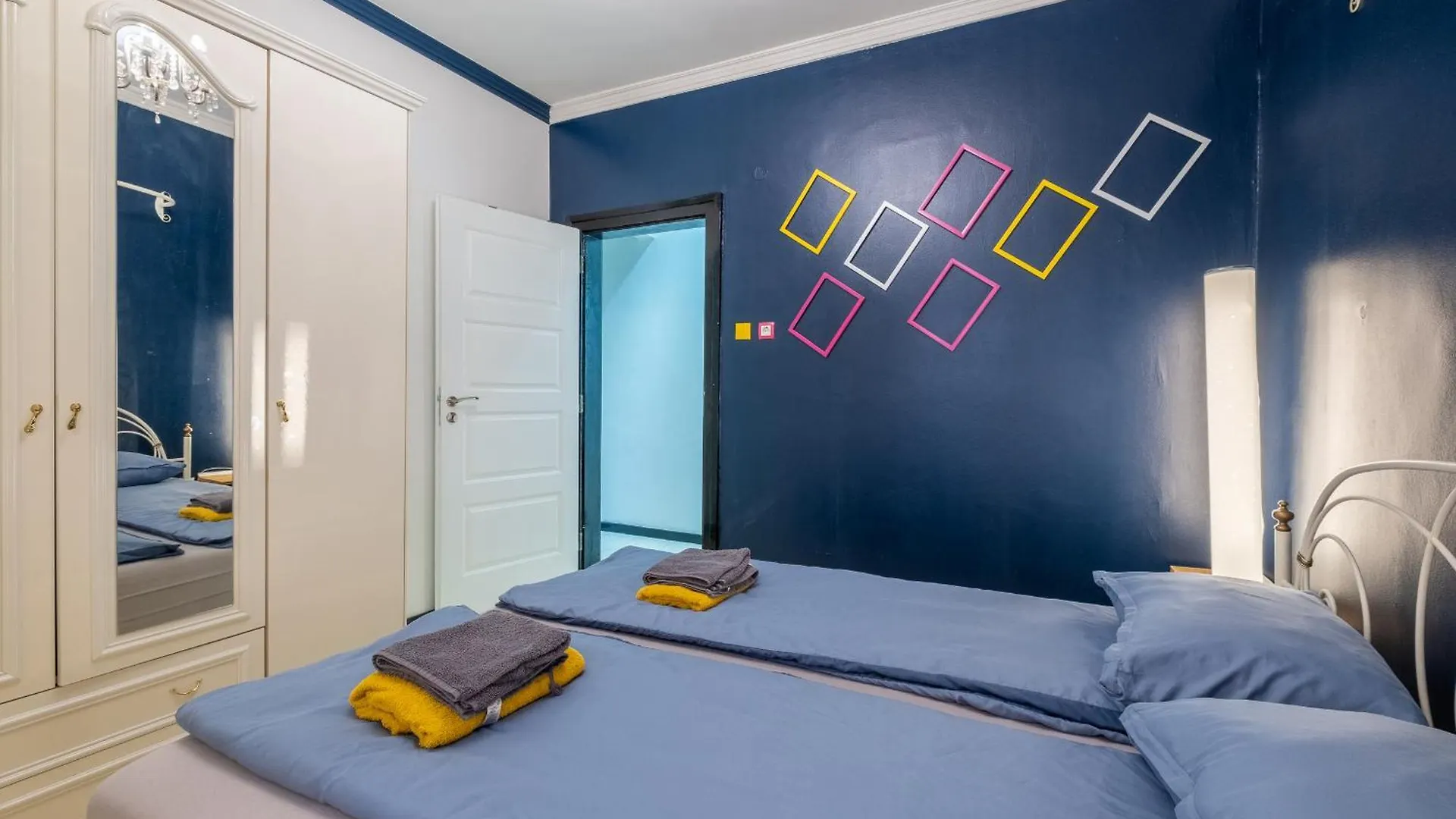 Modern , Spacious 2Br Apartment In Top Center Sofia
